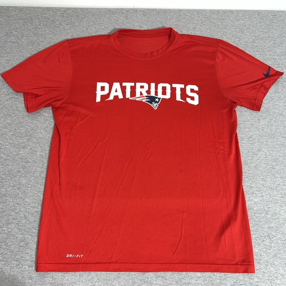 Nike New England Patriots Shirt Sz Large Red NFL Football Short Sleeve Dri Fit